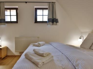 sections/November2018/gothal-sk-hotel-na-liptove-chalupy-typ-a-utulne-spalne-cAE.jpg